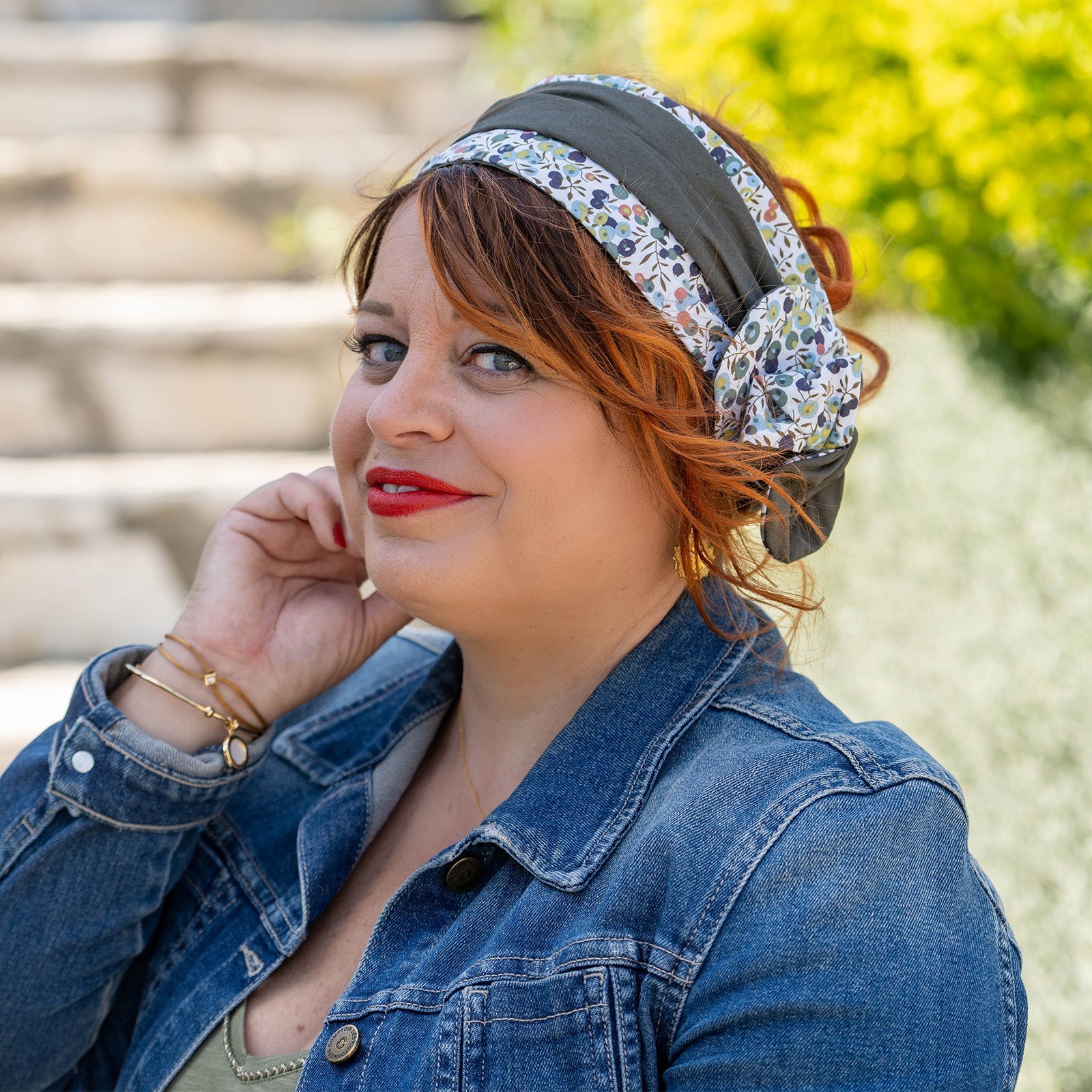 bandeau cheveux femme fleuri blanc et kaki