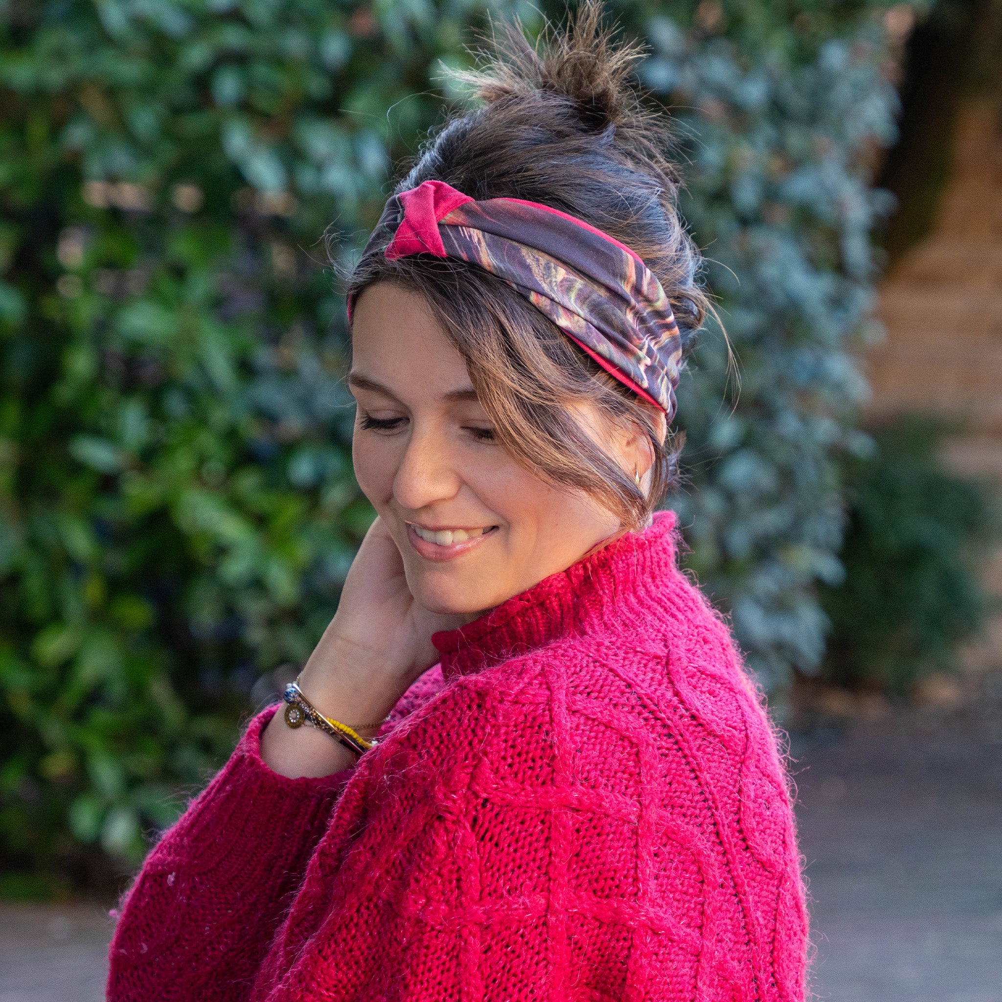 bandeau cheveux femme en suédine rose et élastique