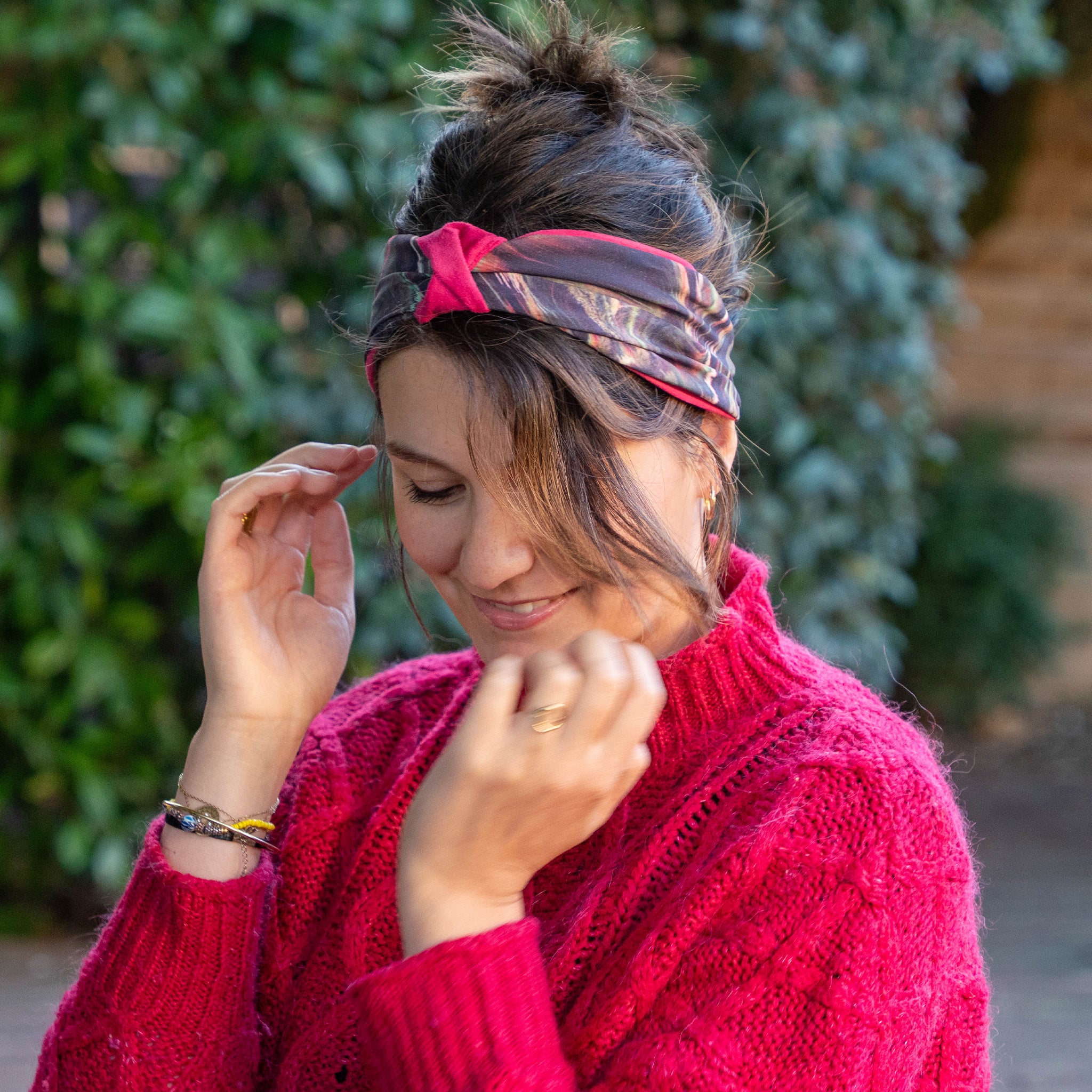 bandeau cheveux femme en suédine rose et élastique