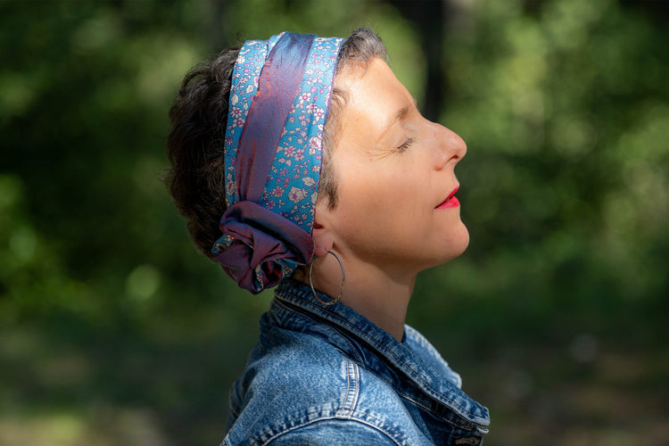 bandeau cheveux bleu liberty et satiné rose