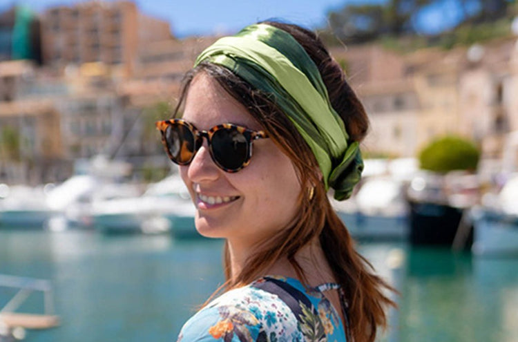 Femme port espagne-bandeau à cheveux vert anis