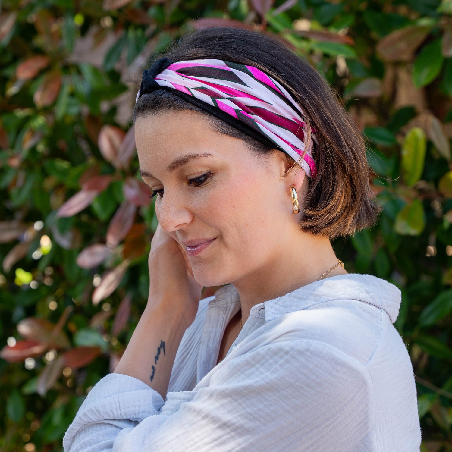 bandeau cheveux rose et noir avec élastique 