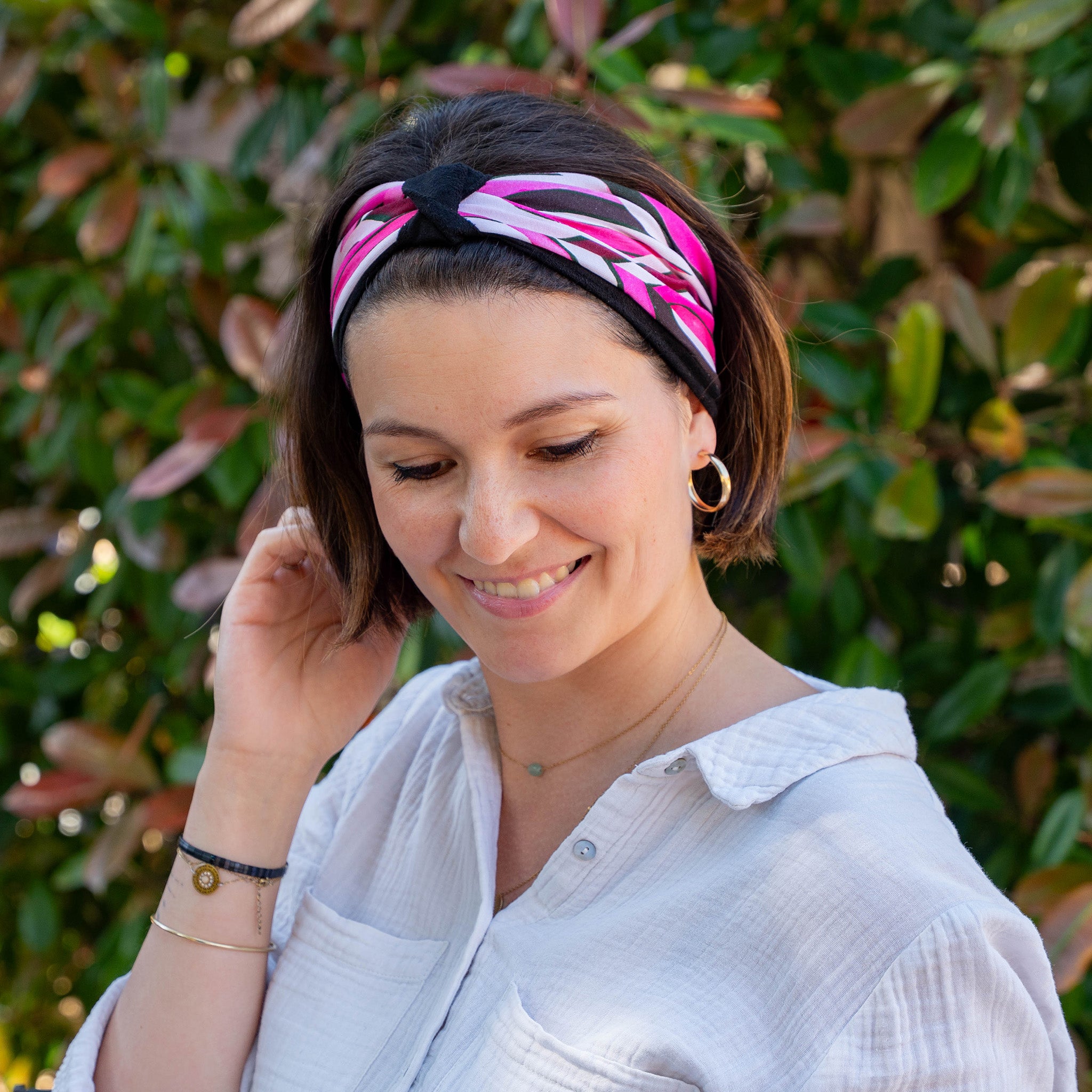 bandeau cheveux rose et noir avec élastique 
